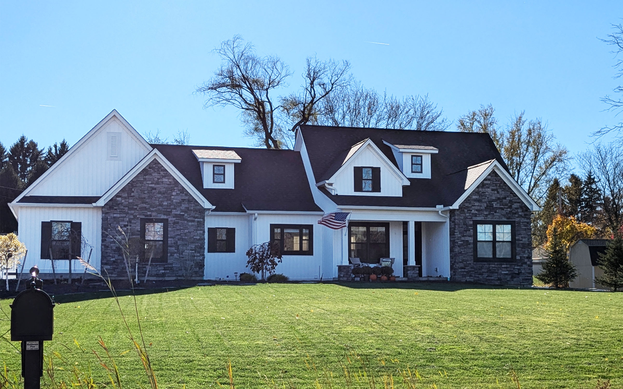 Modern,Scandinavian,Loft,Apartment,Interior,With,Kitchen,,Dining,Area,,And